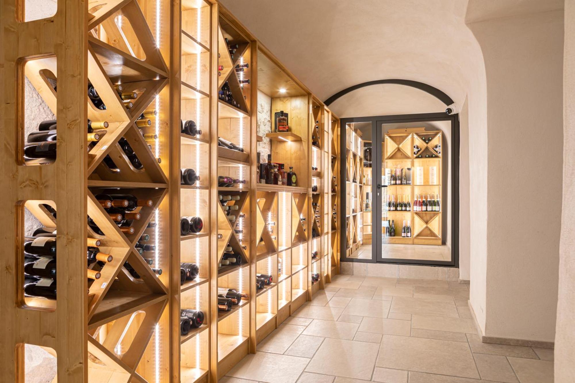 Domaine Et Chateau De Valinches Marols Εξωτερικό φωτογραφία